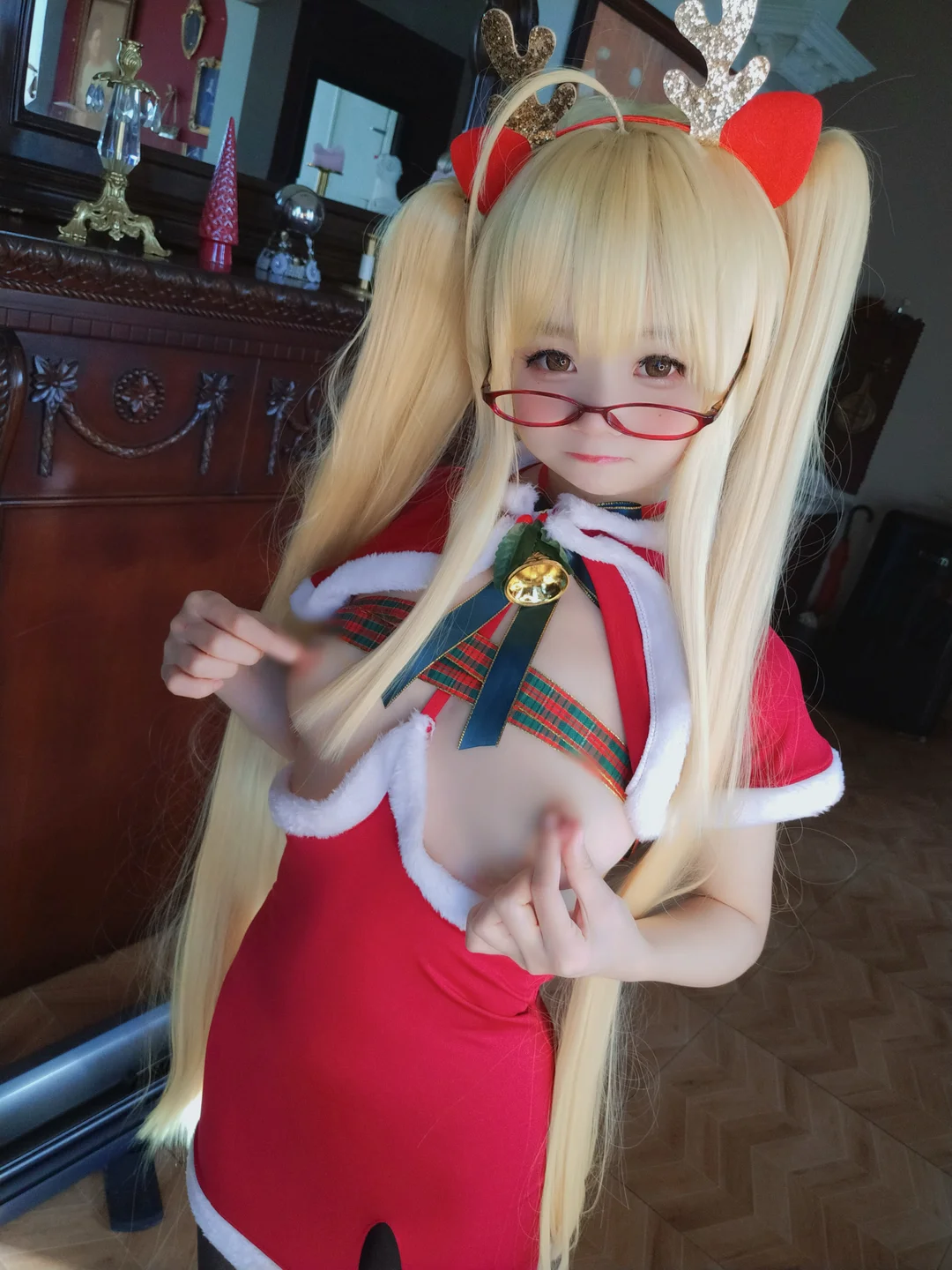 软妹摇摇乐摇摇乐yoyo_Reindeer_Marie_Rose_104P_200MB tg@simisebaisi 【丝足阁】015.webp